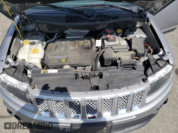 2017 Jeep Compass Latitude z VIN 1C4NJDEB8HD191806, wystawiony jako Copart lot #51328925 z przebiegiem 73 195 mil mil oraz Szkoda całkowita • Salvage title. Historia ofert i sprzedaży dostępna na DreamBid. Obrazek 12.
