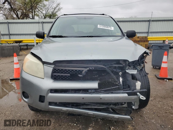 2006 Toyota RAV4 with VIN JTMZD33V266005405, listed as a Copart auction lot 51590825 with 169,186 mi miles and Salvage Title. Bid and sale history available at DreamBid. Image 5.