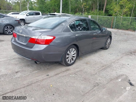 2015 Honda Accord Sedan EX-L with VIN 1HGCR2F88FA086514, listed as a IAAI auction lot 41903639 with 117,706 mi miles. Bid and sale history available at carsss.com. Image 4.