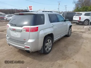 2013 GMC Terrain Denali z VIN 2GKFLZE36D6347892, wystawiony jako IAAI lot #42030759 z przebiegiem 219 627 mil mil oraz . Historia ofert i sprzedaży dostępna na DreamBid. Obrazek 4.