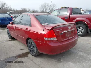 2008 Kia Spectra EX with VIN KNAFE121785507433, listed as a IAAI auction lot 41772292 with 87,520 mi miles. Bid and sale history available at carsss.com. Image 3.