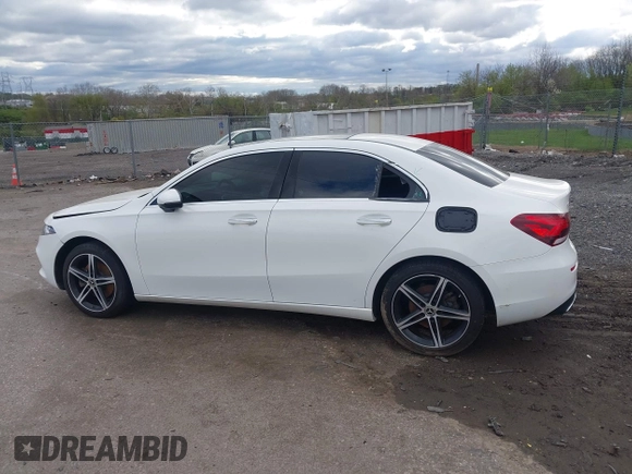 2019 Mercedes-Benz A 220 с VIN WDD3G4FB1KW030381, выставлен на аукционе IAAI как лот 42050253 с пробегом 86 034 миль миль и . История ставок и продаж доступна на DreamBid. Изображение 16.