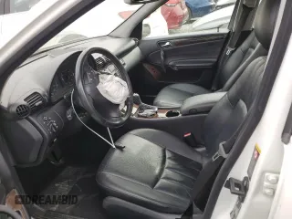 2005 Mercedes-Benz C 240 with VIN WDBRF81J75F636395, listed as a Copart auction lot 87798865 with 80,634 mi miles and Salvage Title. Bid and sale history available at DreamBid. Image 7.