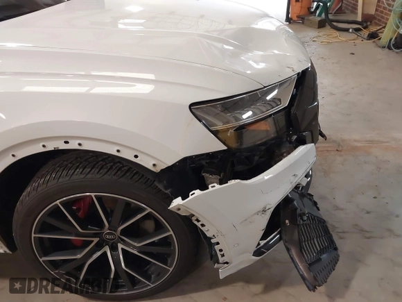 2021 Audi Q8 Prestige z VIN WA1FVAF18MD026128, wystawiony jako IAAI lot #41254457 z przebiegiem 67 148 mil mil oraz . Historia ofert i sprzedaży dostępna na DreamBid. Obrazek 17.