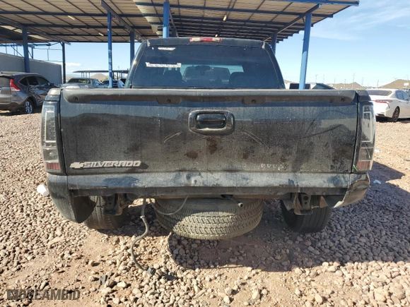 2006 Chevrolet Silverado 1500 LT1 with VIN 2GCEC13T061181011, listed as a Copart auction lot 50642355 with 146,708 mi miles and Salvage Title. Bid and sale history available at carsss.com. Image 6.