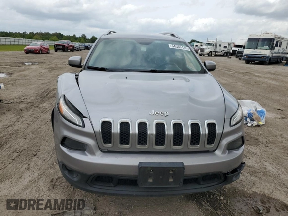 2015 Jeep Cherokee Latitude with VIN 1C4PJLCB6FW689705, listed as a Copart auction lot 54530445 with 181,173 mi miles and Salvage Title. Bid and sale history available at carsss.com. Image 5.