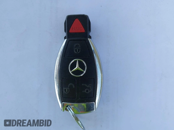 2013 Mercedes-Benz GLK 350 with VIN WDCGG8JB9DG025673, listed as a IAAI auction lot 42104497 with 164,583 mi miles and . Bid and sale history available at DreamBid. Image 11.