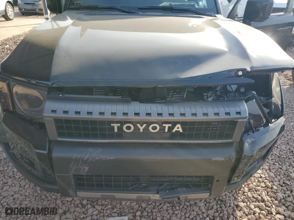 2024 Toyota Land Cruiser with VIN JTEABFAJ3R5000627, listed as a Copart auction lot 86424854 with 5,685 mi miles and Salvage Title. Bid and sale history available at carsss.com. Image 13.