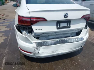 2019 Volkswagen Jetta SEL z VIN 3VWEB7BU8KM171987, wystawiony jako IAAI lot #42597141 z przebiegiem 45 620 mil mil oraz . Historia ofert i sprzedaży dostępna na DreamBid. Obrazek 6.