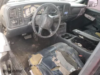 2003 Chevrolet Silverado 1500 LS with VIN 2GCEC19V531302796, listed as a Copart auction lot 49446915 with 285,725 mi miles and Salvage Title. Bid and sale history available at carsss.com. Image 8.