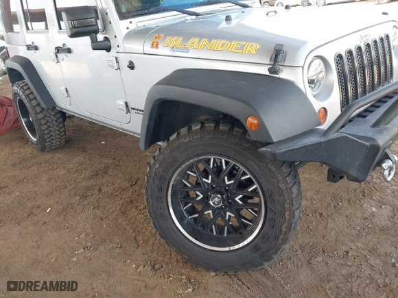 2010 Jeep Wrangler Unlimited Sport with VIN 1J4BA3H18AL161243, listed as a IAAI auction lot 41960370 with 89,004 mi miles. Bid and sale history available at carsss.com. Image 6.