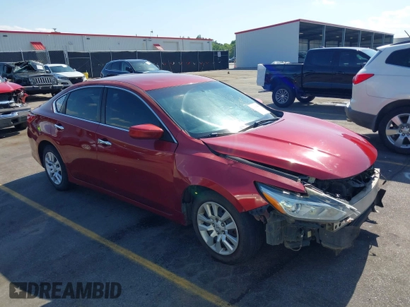 2016 Nissan Altima SR with VIN 1N4AL3AP7GC237639, listed as a IAAI auction lot 41999581 with 192,952 mi miles and . Bid and sale history available at carsss.com. Image 1.