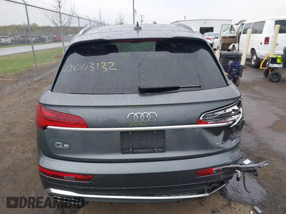 2023 Audi Q5 S line Premium Plus z VIN WA1EAAFY1P2044460, wystawiony jako IAAI lot #42003132 z przebiegiem 28 434 mil mil oraz . Historia ofert i sprzedaży dostępna na DreamBid. Obrazek 16.