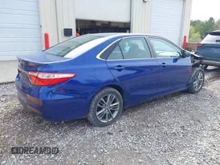2015 Toyota Camry XLE with VIN 4T1BF1FK9FU890002, listed as a IAAI auction lot 41868372 with 283,858 mi miles. Bid and sale history available at carsss.com. Image 4.