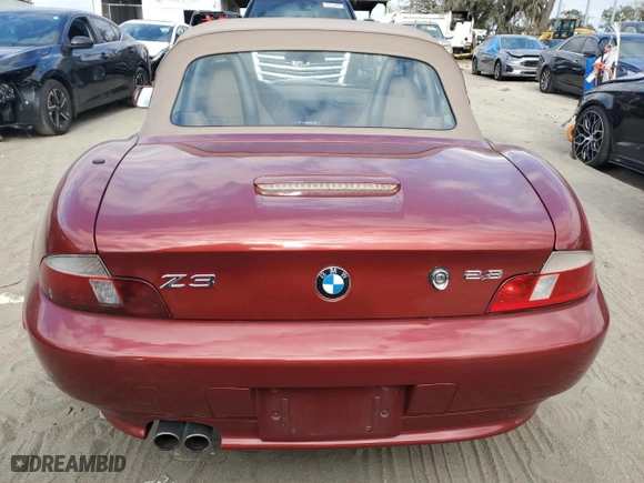 2000 BMW Z3 2.8L with VIN 4USCH3346YLF43480, listed as a Copart auction lot 81309814 with 137,361 mi miles and Salvage Title. Bid and sale history available at carsss.com. Image 6.