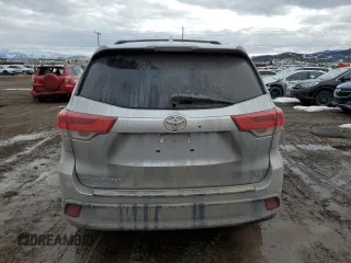 2017 Toyota Highlander LE with VIN 5TDZZRFH7HS226821, listed as a Copart auction lot 47089555 with 101,192 mi miles and Salvage title. Bid and sale history available at DreamBid. Image 6.