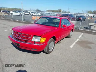 1988 Mercedes-Benz 560 with VIN WDBCA45D0JA390136, listed as a IAAI auction lot 42072781 with 126,325 mi miles and . Bid and sale history available at DreamBid. Image 2.