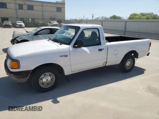 1997 Ford Ranger XL z VIN 1FTCR10U9VUB29897, wystawiony jako Copart lot #49851925 z przebiegiem 186 049 mil mil oraz Tytuł czysty. Historia ofert i sprzedaży dostępna na DreamBid. Obrazek 1.
