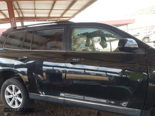 2013 Toyota Highlander with VIN 5TDZK3EH5DS122406, listed as a IAAI auction lot 41712911 with 1 mi miles. Bid and sale history available at carsss.com. Image 12.