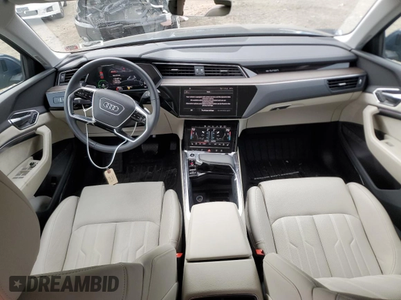 2021 Audi e-tron Sportback Prestige z VIN WA13AAGE0MB019623, wystawiony jako Copart lot #49598914 z przebiegiem 20 856 mil mil oraz . Historia ofert i sprzedaży dostępna na DreamBid. Obrazek 8.
