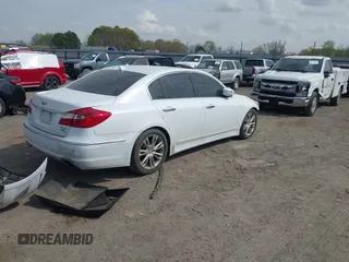 2014 Hyundai Genesis 3.8L z VIN KMHGC4DD4EU265736, wystawiony jako IAAI lot #41893568 z przebiegiem 186 905 mil mil oraz . Historia ofert i sprzedaży dostępna na DreamBid. Obrazek 4.