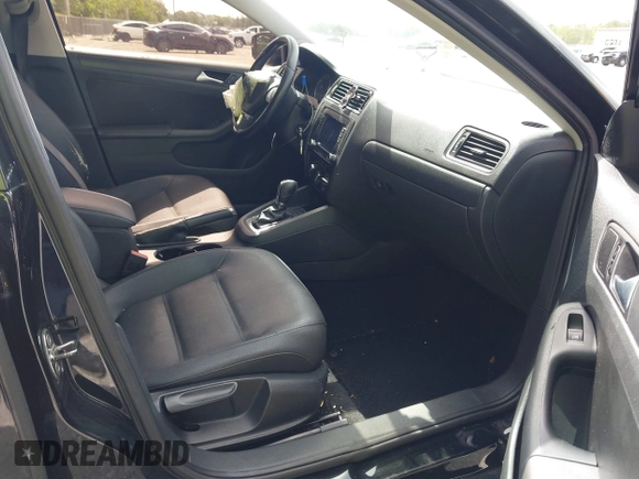 2012 Volkswagen Jetta SE с VIN 3VWDP7AJ4CM392797, выставлен на аукционе IAAI как лот 42413516 с пробегом 183 331 миль миль и . История ставок и продаж доступна на DreamBid. Изображение 5.