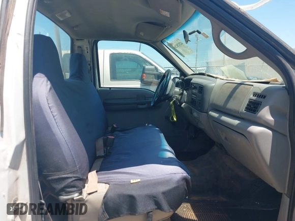 2000 Ford F-250 XL with VIN 1FTNF20LXYEB05380, listed as a IAAI auction lot 42828261 with 197,023 mi miles and . Bid and sale history available at DreamBid. Image 5.