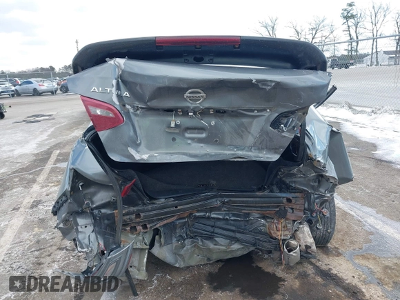 2018 Nissan Altima SV with VIN 1N4AL3AP3JC197177, listed as a IAAI auction lot 41427550 with 151,032 mi miles and . Bid and sale history available at carsss.com. Image 16.