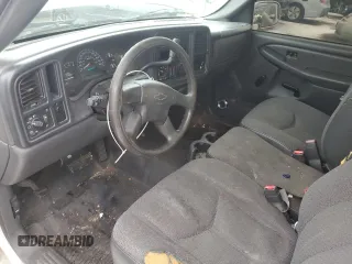 2004 Chevrolet Silverado 1500 Work Truck with VIN 1GCEC14V54Z198987, listed as a Copart auction lot 88980575 with 281,667 mi miles and Salvage Title. Bid and sale history available at carsss.com. Image 8.