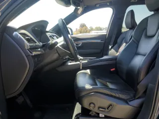 2019 Volvo XC90 Momentum with VIN YV4A22PK1K1457475, listed as a Copart auction lot 52974925 with 137,393 mi miles and Salvage Title. Bid and sale history available at carsss.com. Image 7.