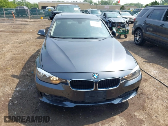 2014 BMW 3 Series 320i xDrive с VIN WBA3C3G53ENS70998, выставлен на аукционе IAAI как лот 42474316 с пробегом 91 411 миль миль и . История ставок и продаж доступна на DreamBid. Изображение 12.