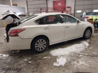 2013 Nissan Altima 2.5 SL with VIN 1N4AL3APXDC164746, listed as a IAAI auction lot 41261574 with 223,318 mi miles. Bid and sale history available at carsss.com. Image 4.