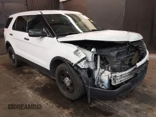 2016 Ford Police Interceptor Utility z VIN 1FM5K8ARXGGB88647, wystawiony jako IAAI lot #42167008 z przebiegiem 140 044 mil mil oraz . Historia ofert i sprzedaży dostępna na DreamBid. Obrazek 1.