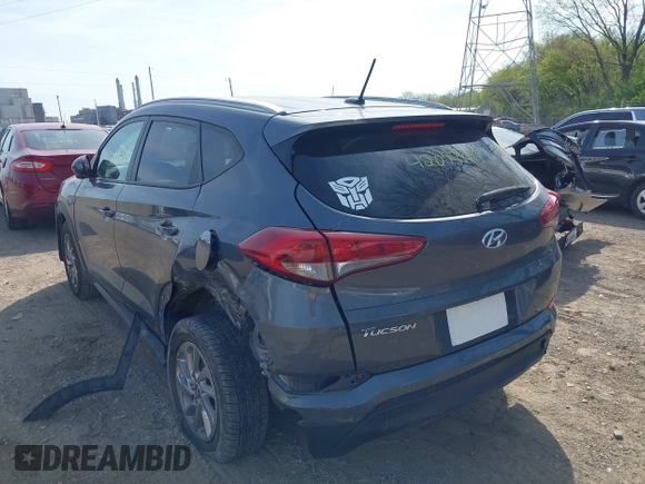 2017 Hyundai Tucson SE z VIN KM8J33A48HU253405, wystawiony jako IAAI lot #42097849 z przebiegiem 129 397 mil mil oraz . Historia ofert i sprzedaży dostępna na DreamBid. Obrazek 3.