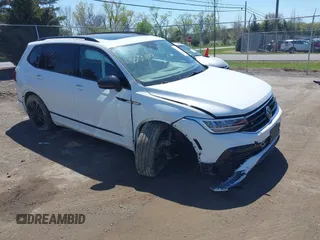 2022 Volkswagen Tiguan SE R-Line Black with VIN 3VV8B7AXXNM095478, listed as a IAAI auction lot 42056142 with 24,609 mi miles and . Bid and sale history available at DreamBid. Image 1.