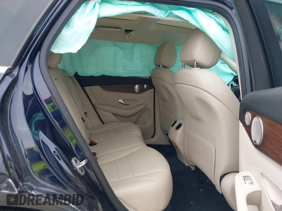 2021 Mercedes-Benz GLC 300 z VIN W1N0G8EB4MF953133, wystawiony jako IAAI lot #42031927 z przebiegiem 36 446 mil mil oraz . Historia ofert i sprzedaży dostępna na DreamBid. Obrazek 8.