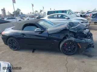 2022 BMW Z4 sDriveM40i with VIN WBAHF9C08NWX88691, listed as a IAAI auction lot 40983519 with 11,108 mi miles. Bid and sale history available at carsss.com. Image 13.
