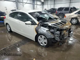 2014 Kia Forte LX with VIN KNAFK4A60E5153516, listed as a Copart auction lot 88521645 with 0 mi miles and Non Repairable. Bid and sale history available at carsss.com. Image 4.
