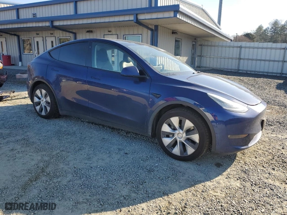 2021 Tesla Model Y Long Range with VIN 5YJYGAEE9MF146087, listed as a Copart auction lot 46503045 with 60,684 mi miles and Salvage Title. Bid and sale history available at carsss.com. Image 4.