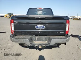 2017 Ford F-250 Lariat with VIN 1FT7W2B6XHEE59786, listed as a Copart auction lot 59812305 with 67,630 mi miles and Salvage title. Bid and sale history available at DreamBid. Image 6.