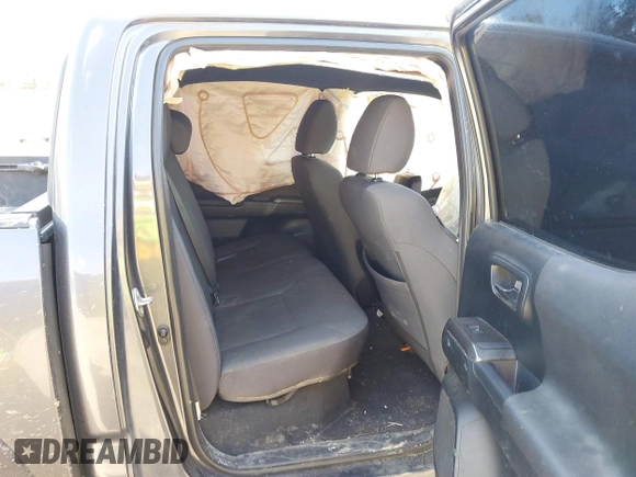 2016 Toyota Tacoma SR with VIN 5TFCZ5AN5GX010227, listed as a IAAI auction lot 41792719 with 228,070 mi miles. Bid and sale history available at carsss.com. Image 8.