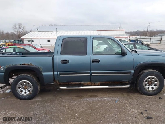 2006 Chevrolet Silverado 1500 LS with VIN 2GCEK13VX61224130, listed as a IAAI auction lot 41495787 with 250,919 mi miles. Bid and sale history available at carsss.com. Image 13.
