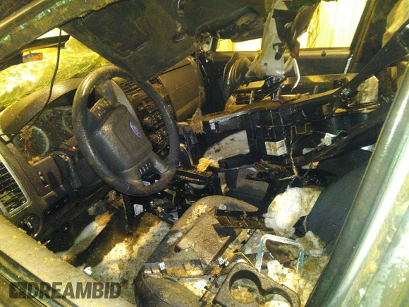 2012 Ford Escape Limited с VIN 1FMCU9EGXCKB83651, выставлен на аукционе IAAI как лот 40956826 с пробегом Не указан миль и . История ставок и продаж доступна на DreamBid. Изображение 17.