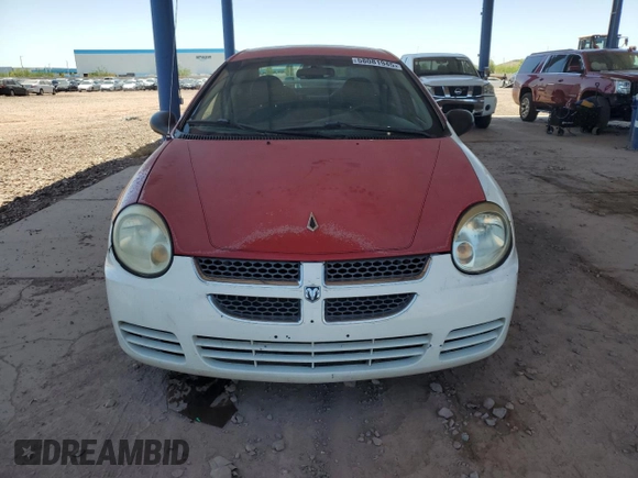 2004 Dodge Neon SE z VIN 1B3ES26C94D507377, wystawiony jako Copart lot #58081945 z przebiegiem 107 527 mil mil oraz Tytuł czysty. Historia ofert i sprzedaży dostępna na DreamBid. Obrazek 5.