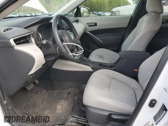 2022 Toyota Corolla Cross LE with VIN 7MUCAABG2NV024823, listed as a Copart auction lot 53458775 with 24,562 mi miles and Non repairable. Bid and sale history available at DreamBid. Image 7.