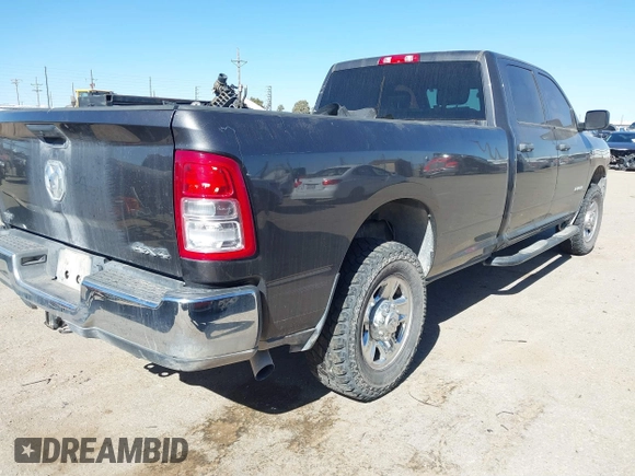 2019 Ram 2500 Tradesman with VIN 3C6UR5HJ5KG568168, listed as a IAAI auction lot 41467083 with 139,763 mi miles and . Bid and sale history available at DreamBid. Image 4.