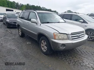 2001 Toyota Highlander z VIN JTEGD21A910016958, wystawiony jako IAAI lot #42385825 z przebiegiem 243 658 mil mil oraz . Historia ofert i sprzedaży dostępna na DreamBid. Obrazek 1.