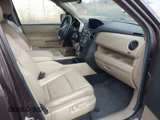 2013 Honda Pilot EX-L with VIN 5FNYF4H76DB016821, listed as a IAAI auction lot 41477343 with 129,689 mi miles and . Bid and sale history available at DreamBid. Image 5.