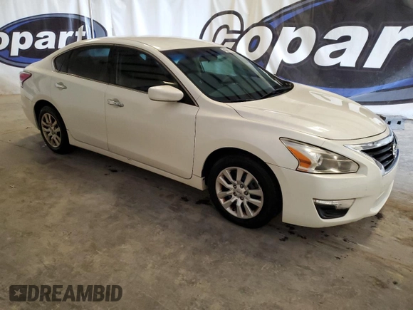 2014 Nissan Altima 2.5 S with VIN 1N4AL3AP4EN362390, listed as a Copart auction lot 52136585 with 147,004 mi miles and Clean Title. Bid and sale history available at carsss.com. Image 4.