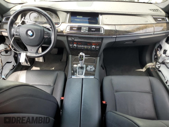 2013 BMW 7 Series 740i with VIN WBAYA6C5XDC995172, listed as a Copart auction lot 60288685 with 28,144 mi miles and Salvage title. Bid and sale history available at DreamBid. Image 8.